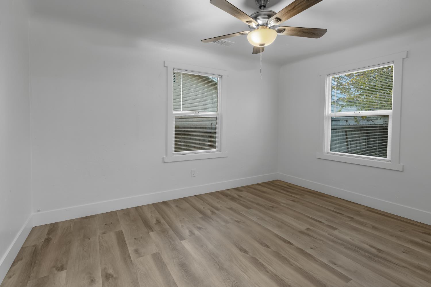 212 Sonoma Ave, Chowchilla, CA 93610