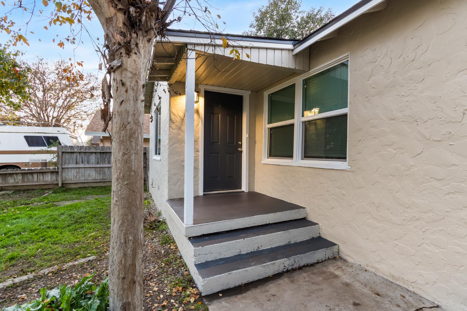 212 Sonoma Ave, Chowchilla, CA 93610