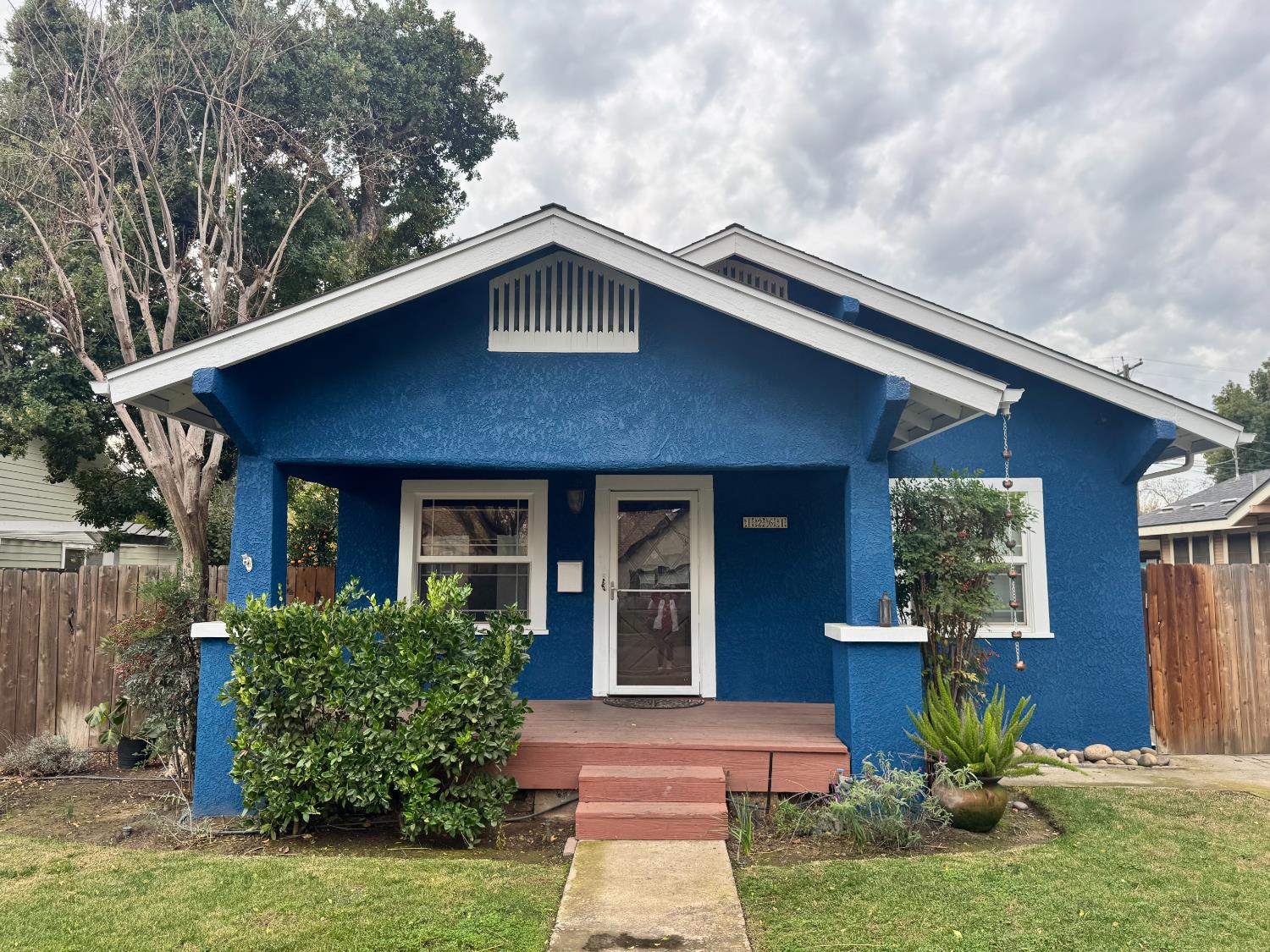 1261 N Glenn Ave N, Fresno, CA 93728