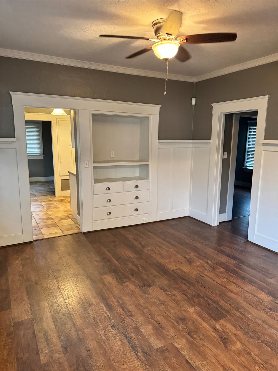 1261 N Glenn Ave N, Fresno, CA 93728