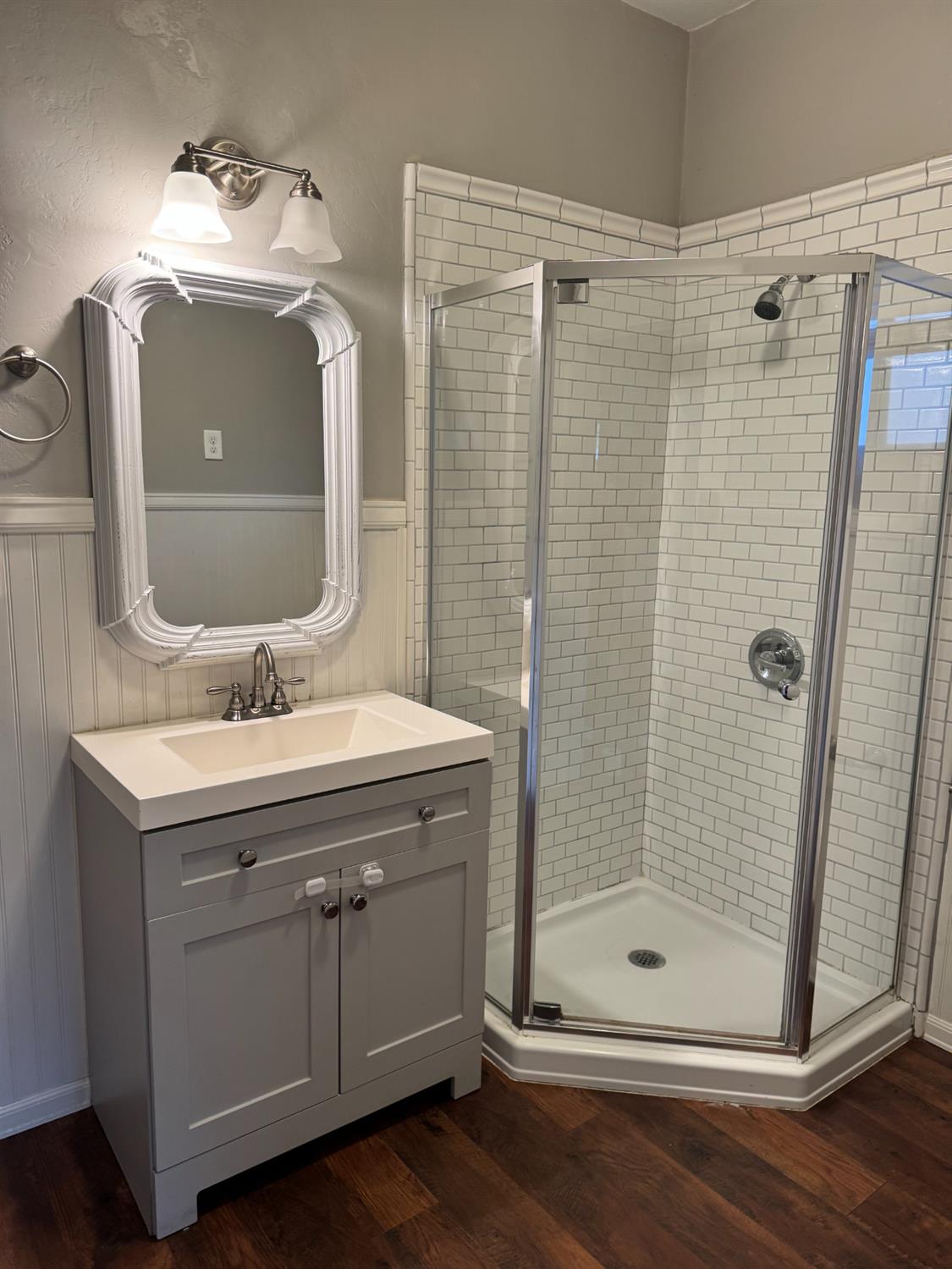 1261 N Glenn Ave N, Fresno, CA 93728