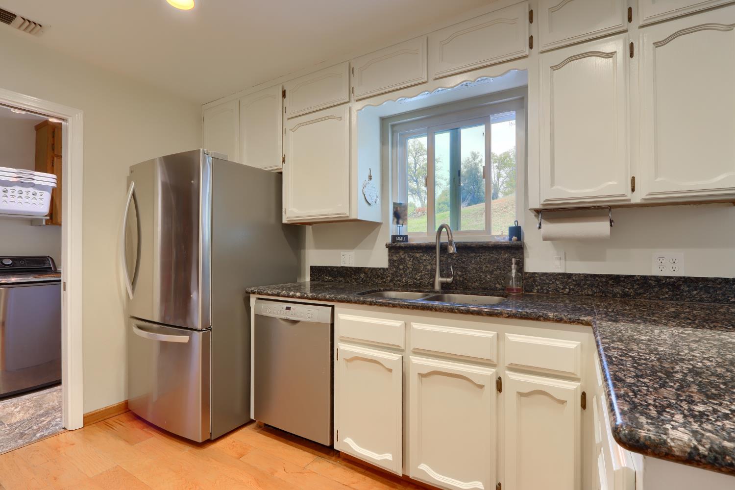 41820 Dillon Cir, Ahwahnee, CA 93601