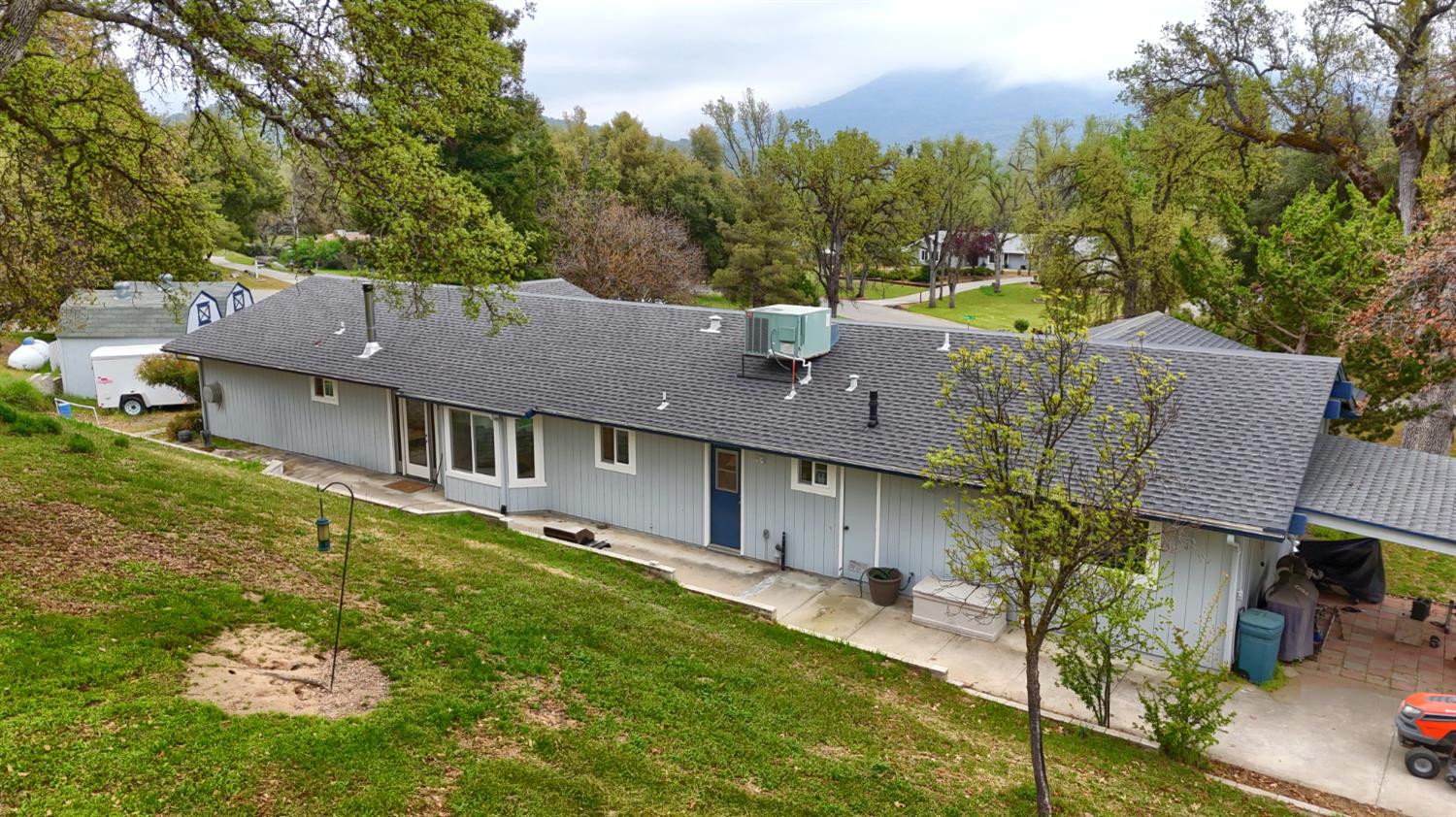 41820 Dillon Cir, Ahwahnee, CA 93601