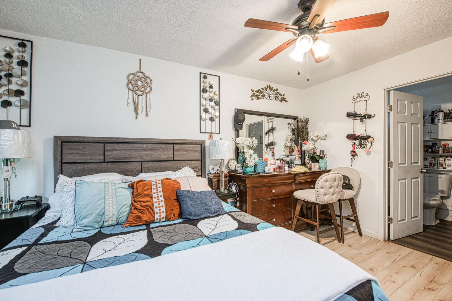 2451 Yerba St, Selma, CA 93662