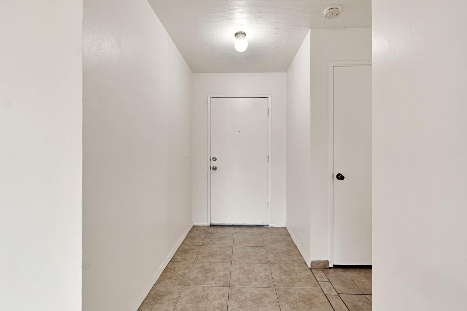 14853 W Stanislaus Ave, Kerman, CA 93630