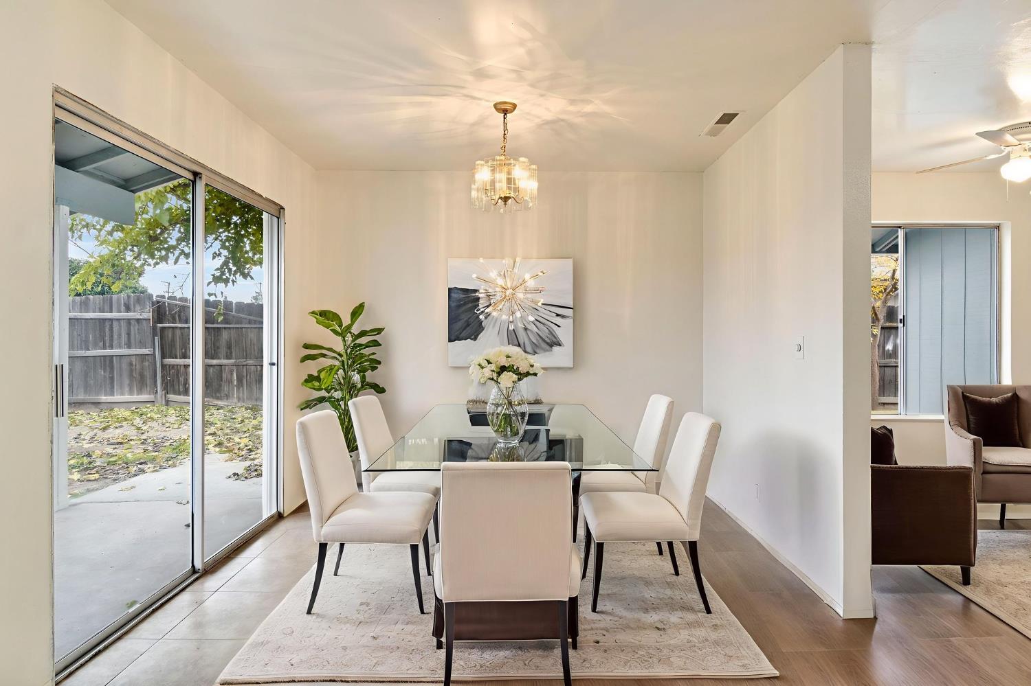 14853 W Stanislaus Ave, Kerman, CA 93630