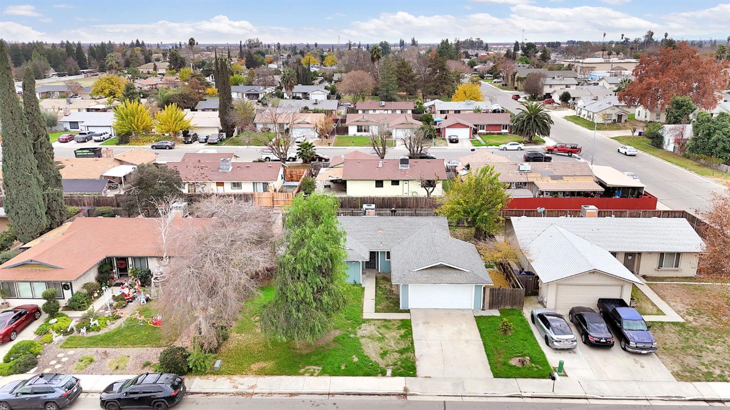 14853 W Stanislaus Ave, Kerman, CA 93630