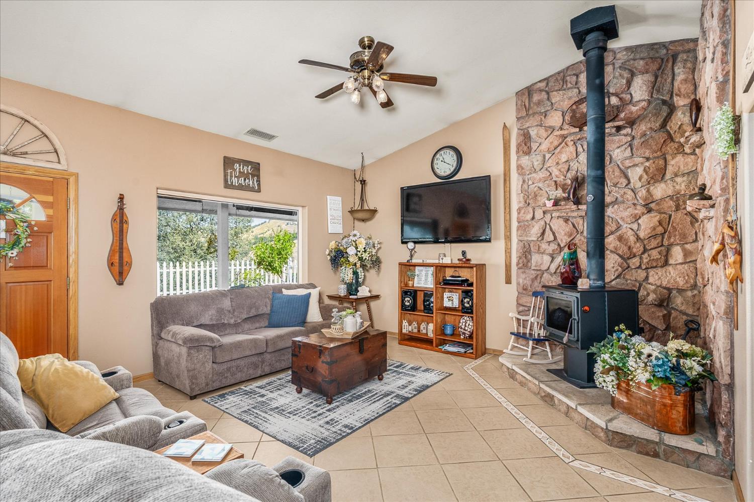 46455 Konklin Rd, Coarsegold, CA 93614