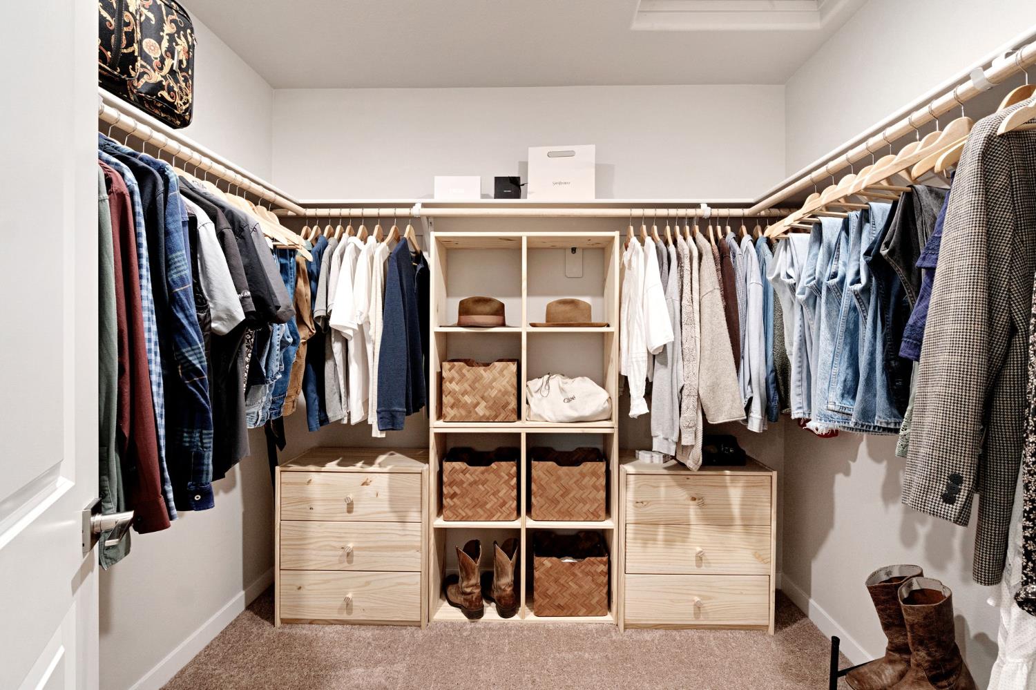 554 Mccaffrey Way, Madera, CA 93636