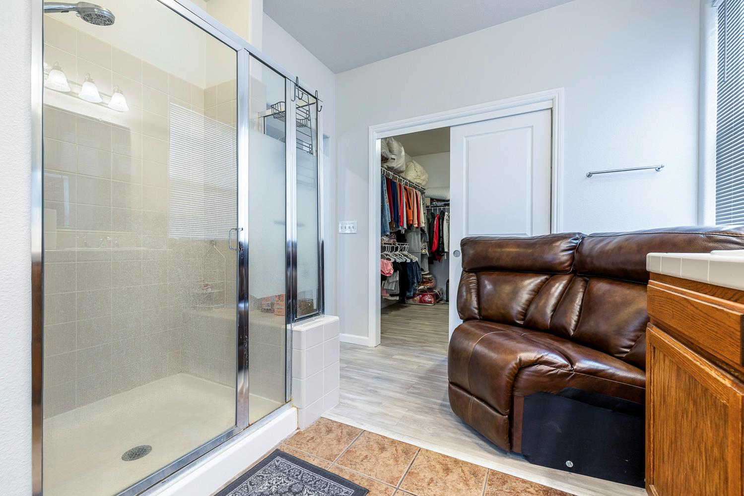 5787 E Byrd Ave, Fresno, CA 93727