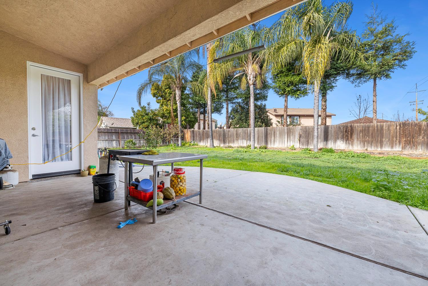 5787 E Byrd Ave, Fresno, CA 93727