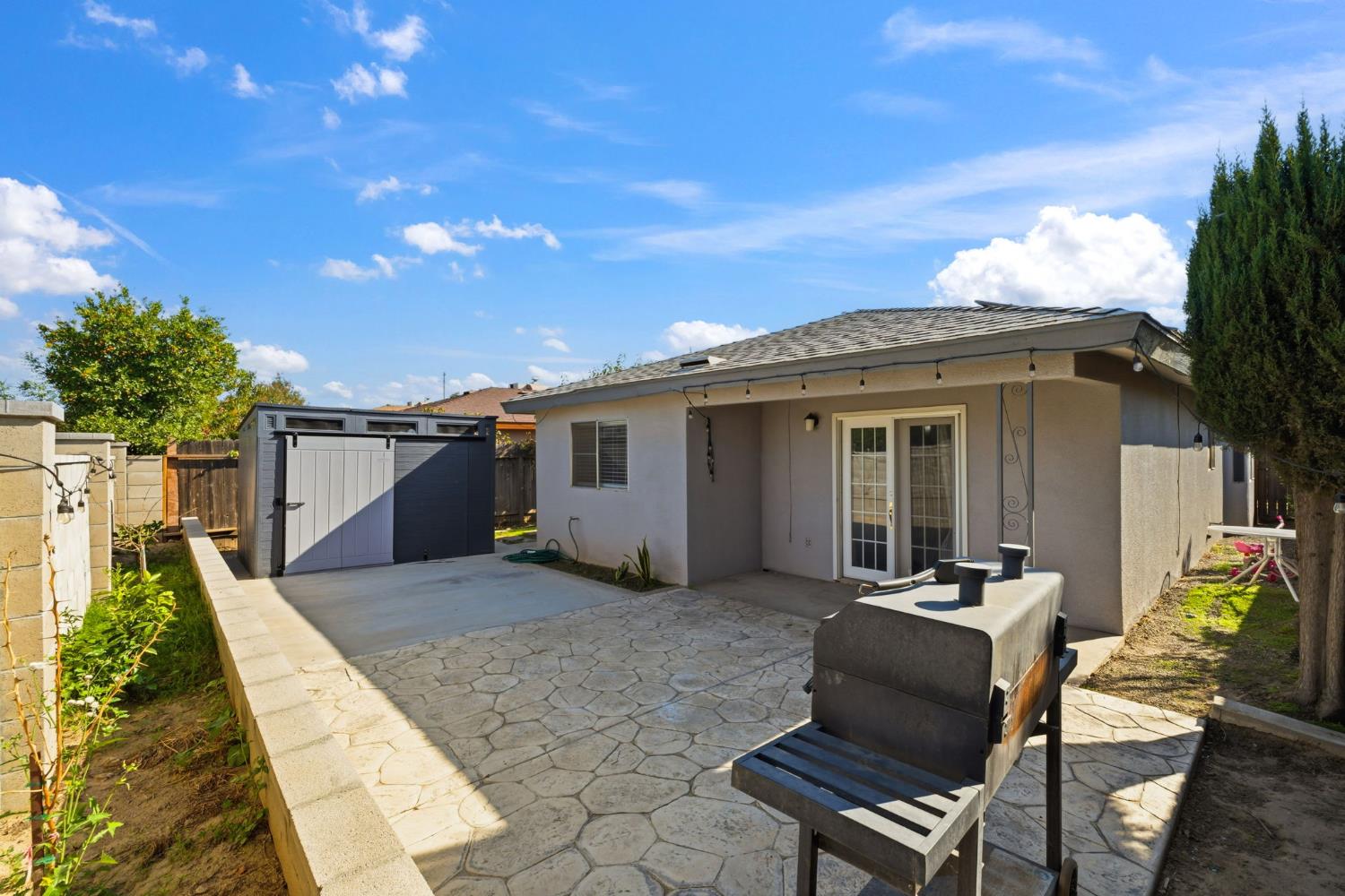 5038 W Donner Ave, Fresno, CA 93722