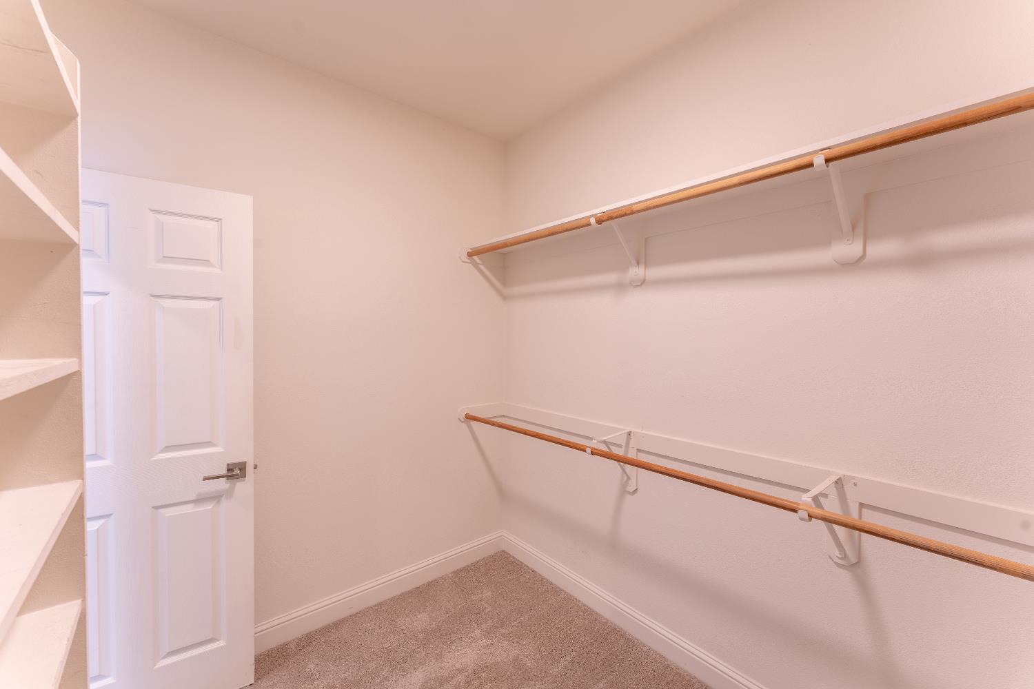 1963 Rialto Ct, Clovis, CA 93611