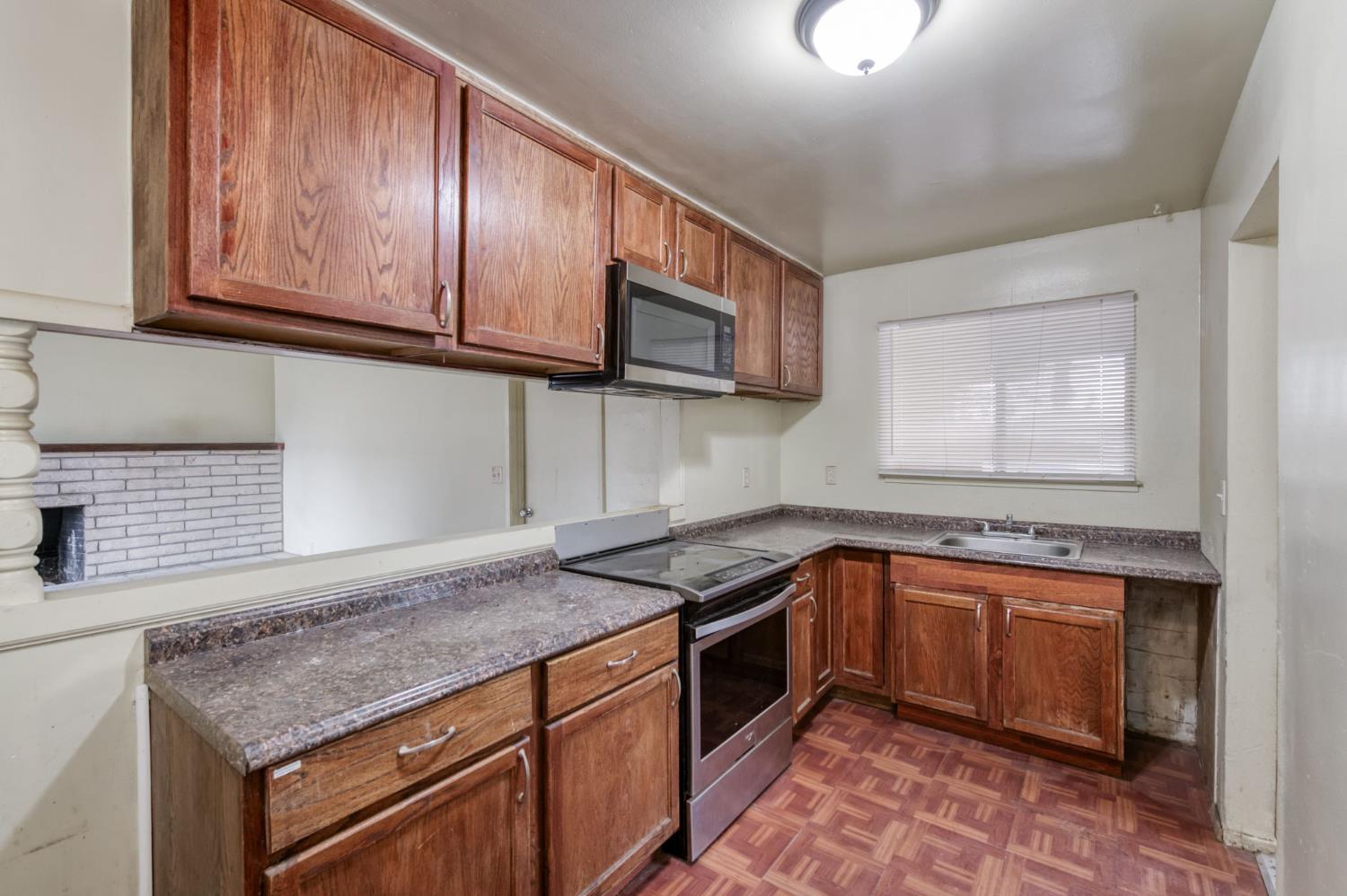 3068 W Fairmont Ave, Fresno, CA 93722