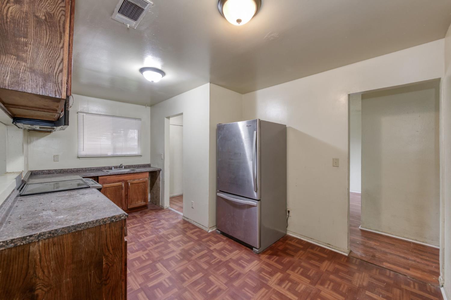 3068 W Fairmont Ave, Fresno, CA 93722