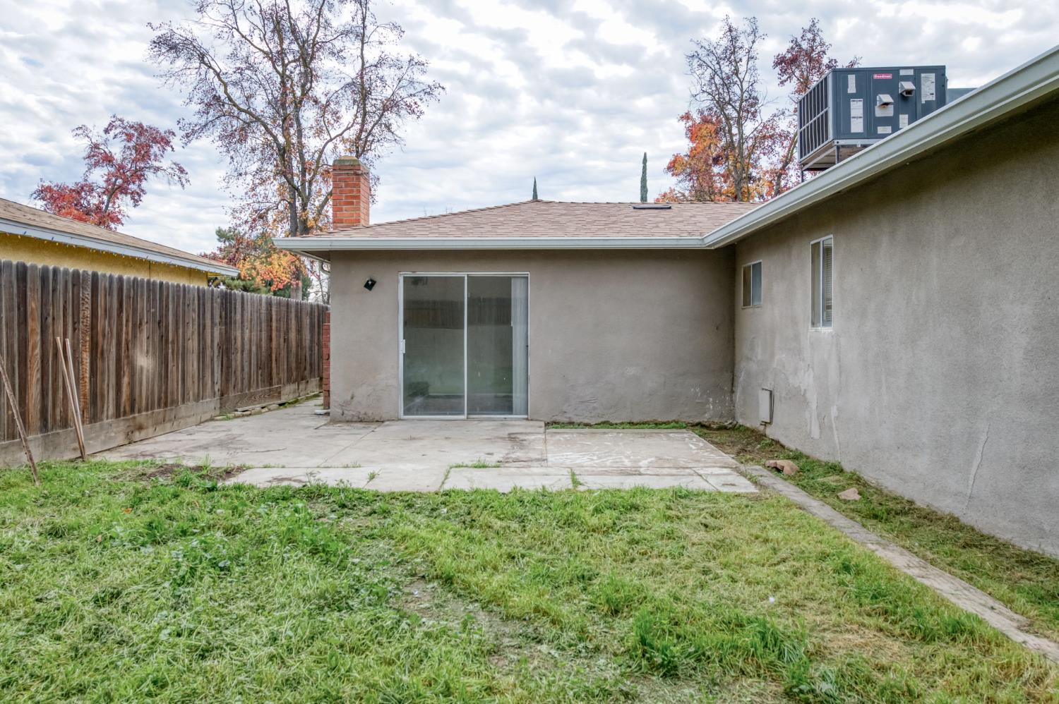 3068 W Fairmont Ave, Fresno, CA 93722