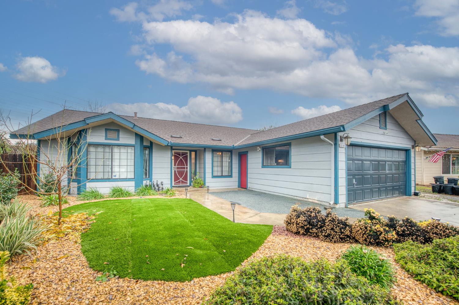 6189 N Cleo Ave, Fresno, CA 93722