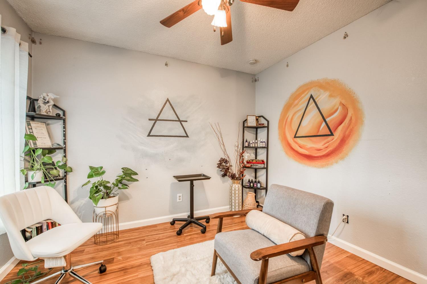 6189 N Cleo Ave, Fresno, CA 93722