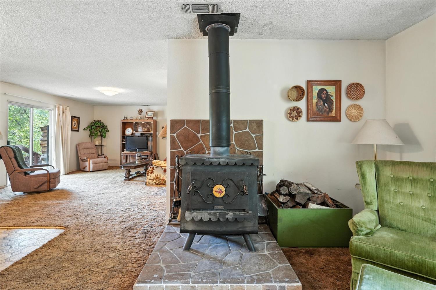 59556 Cascadel Dr, North Fork, CA 93643