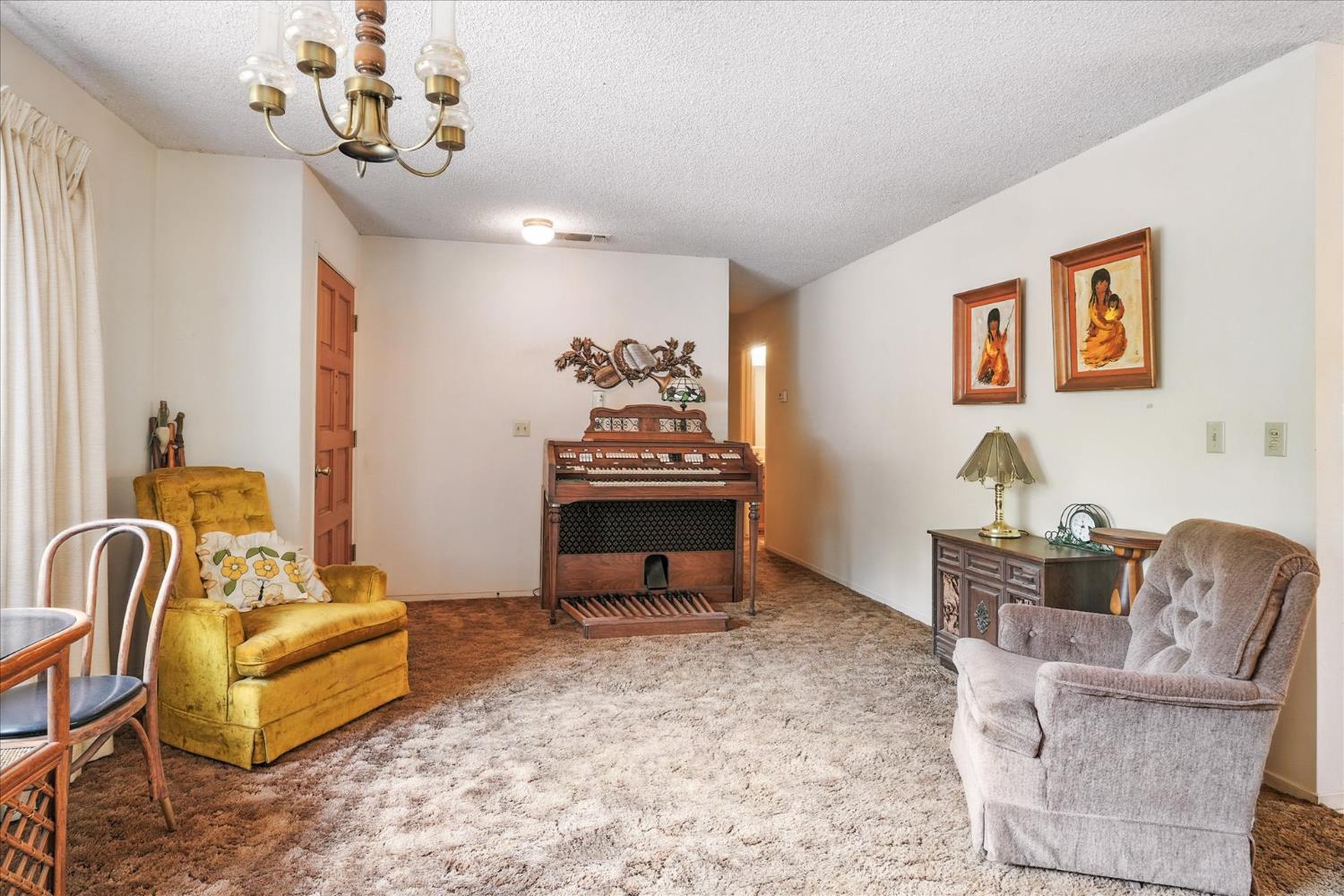 59556 Cascadel Dr, North Fork, CA 93643