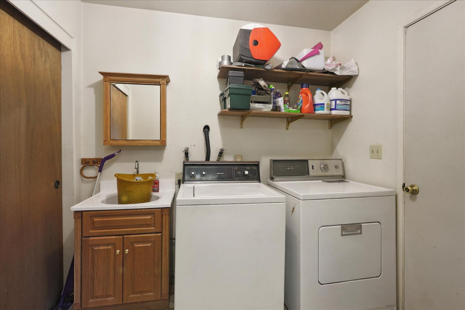 59556 Cascadel Dr, North Fork, CA 93643