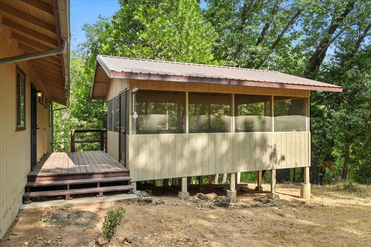 59556 Cascadel Dr, North Fork, CA 93643