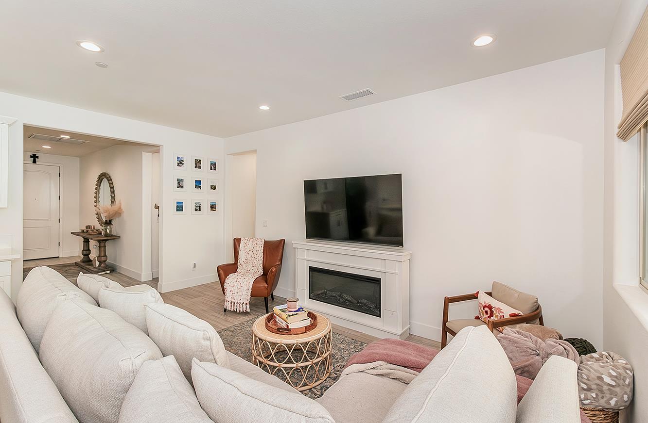 4593 Orchard Hills Rd, Madera, CA 93636