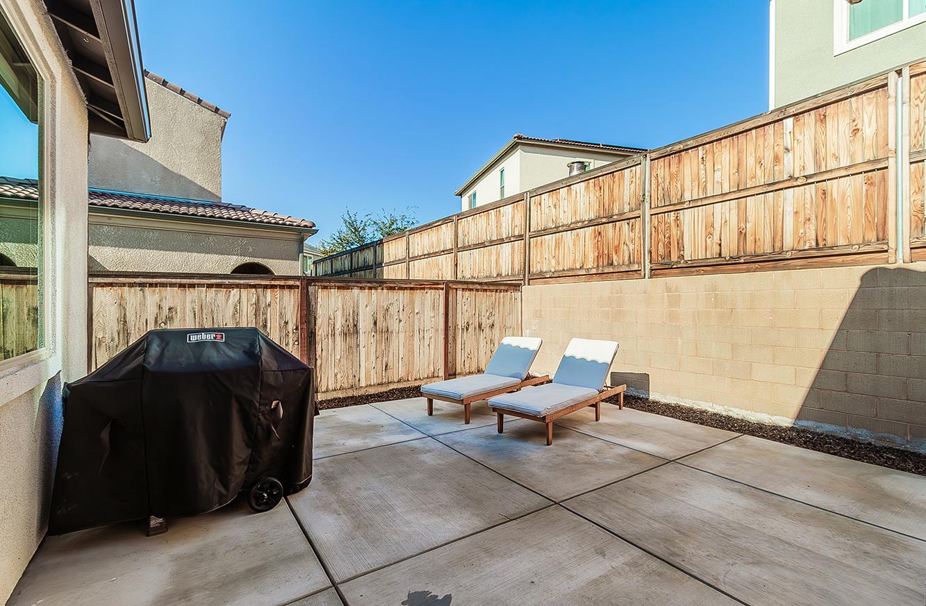 4593 Orchard Hills Rd, Madera, CA 93636