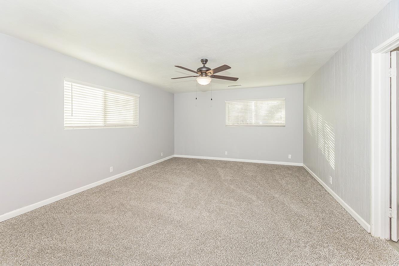 422 N Pine St, Madera, CA 93637