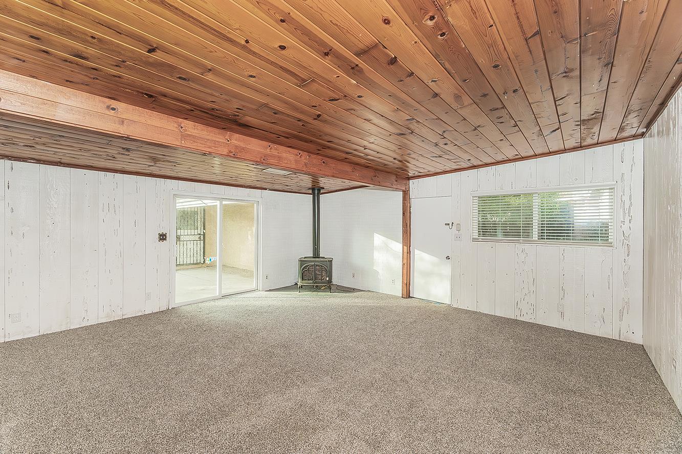 422 N Pine St, Madera, CA 93637