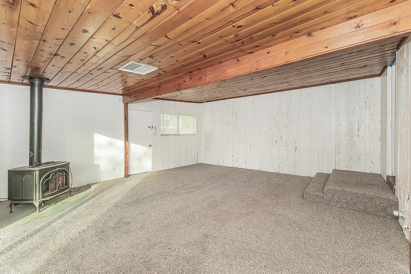 422 N Pine St, Madera, CA 93637