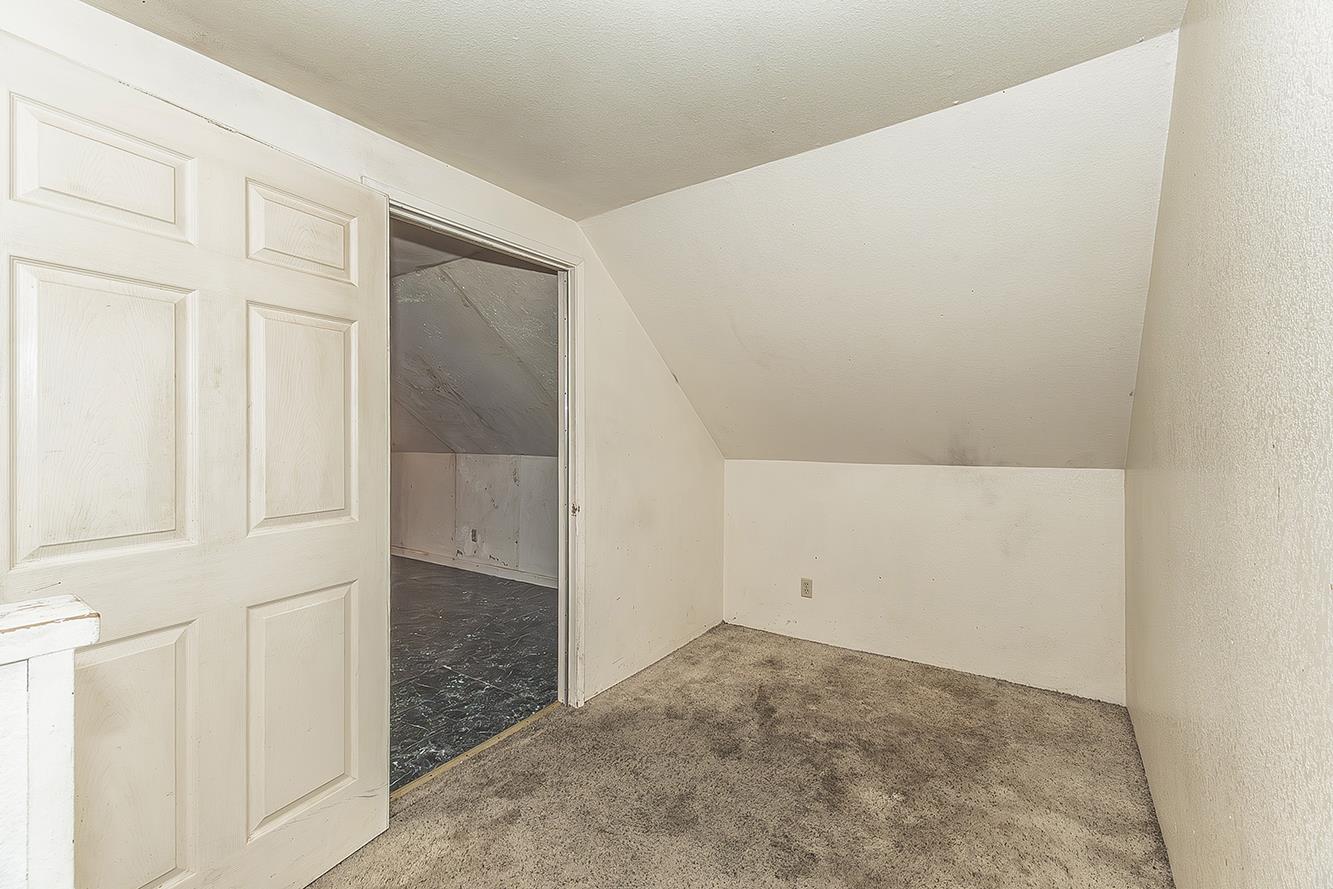 422 N Pine St, Madera, CA 93637