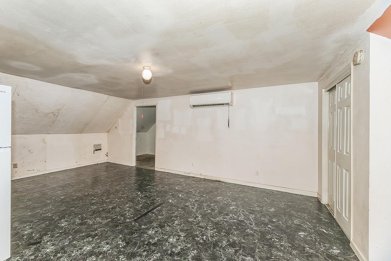 422 N Pine St, Madera, CA 93637