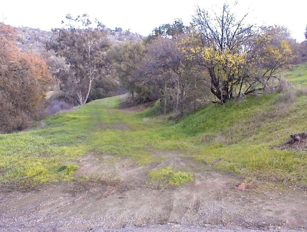 39426 Clover Ln, Yokuts Valley, CA 93675