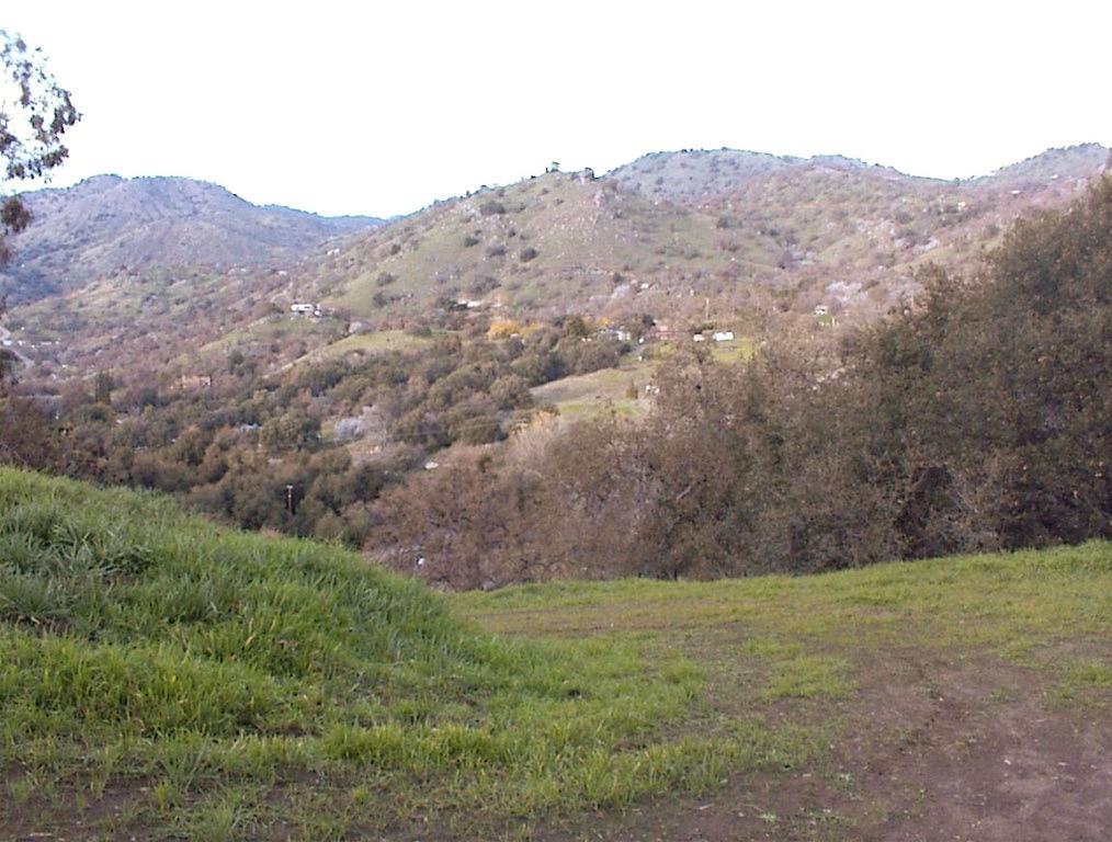 39426 Clover Ln, Yokuts Valley, CA 93675