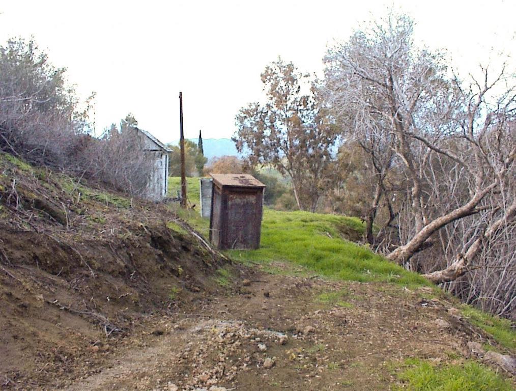 39426 Clover Ln, Yokuts Valley, CA 93675