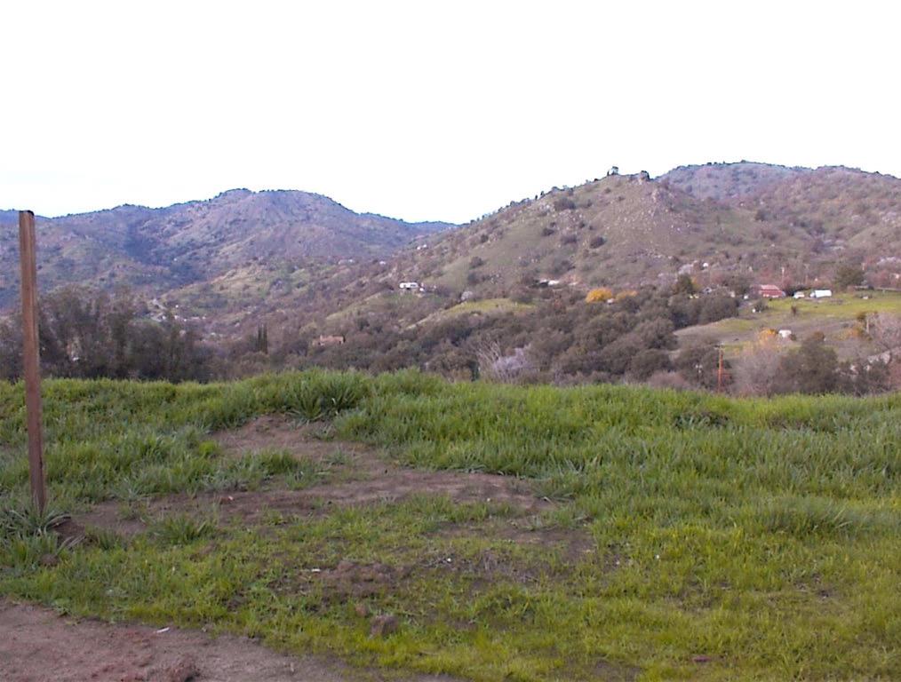 39426 Clover Ln, Yokuts Valley, CA 93675