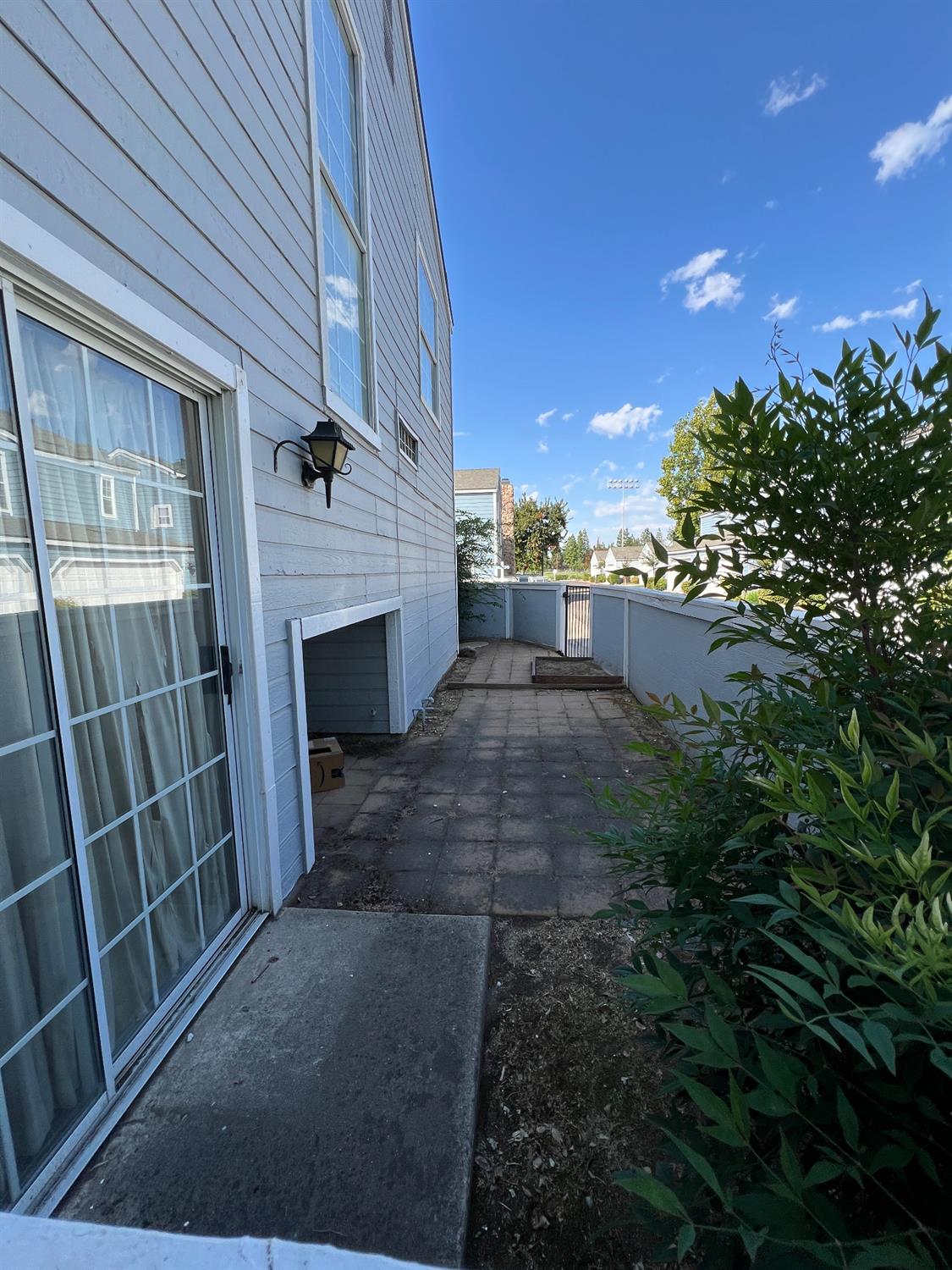 1448 Plymouth Rock Way, Clovis, CA 93612