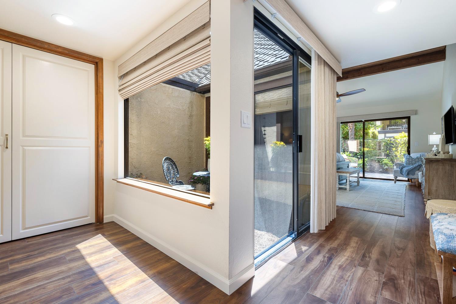 2827 W Compton Ct, Fresno, CA 93711