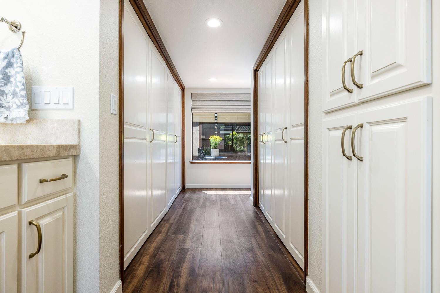 2827 W Compton Ct, Fresno, CA 93711