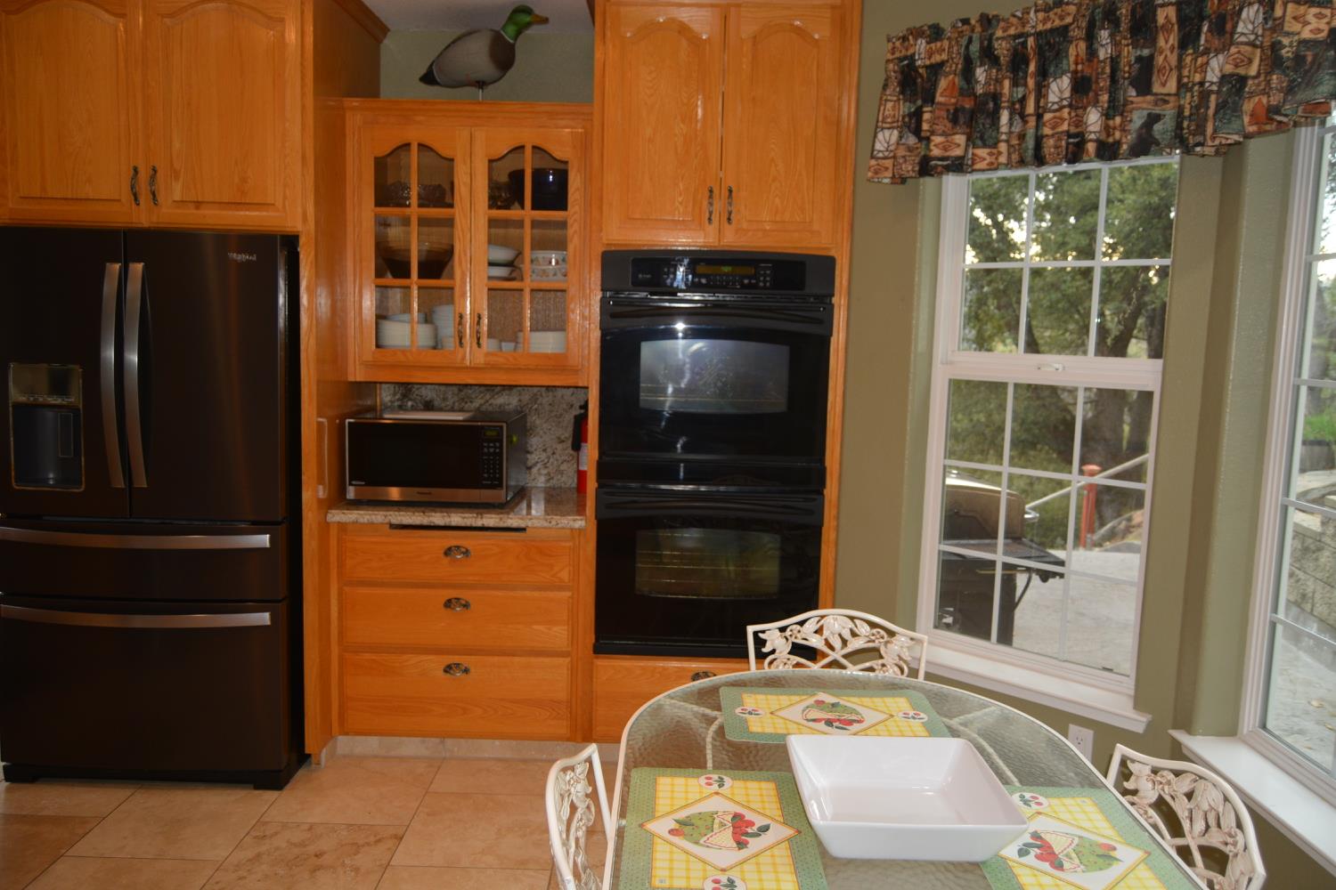 39818 Granite Ridge Lane, Bass Lake, CA 93604