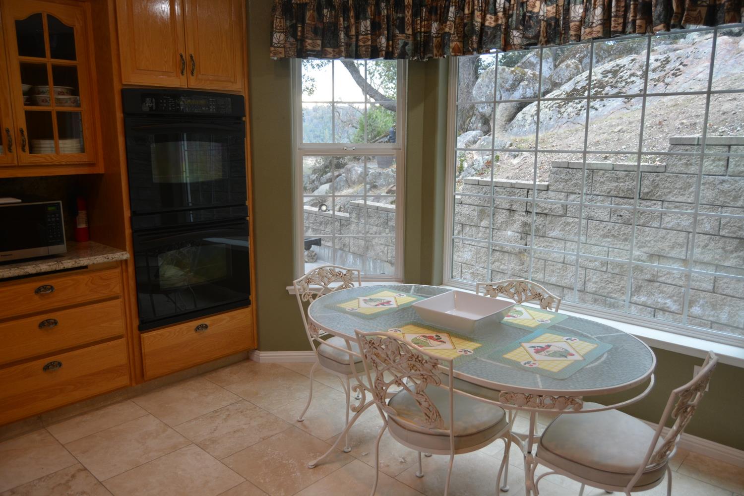 39818 Granite Ridge Lane, Bass Lake, CA 93604