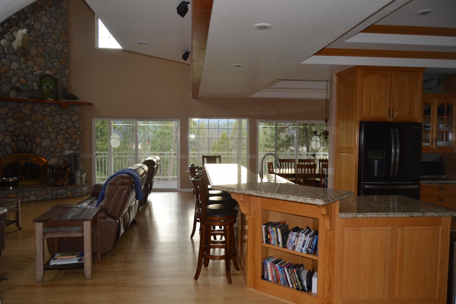 39818 Granite Ridge Lane, Bass Lake, CA 93604