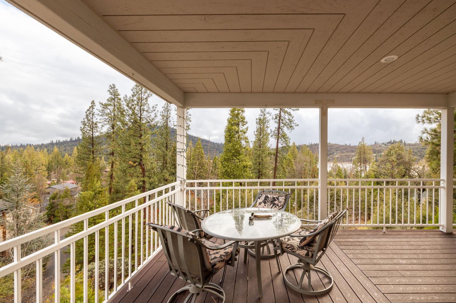 39818 Granite Ridge Lane, Bass Lake, CA 93604