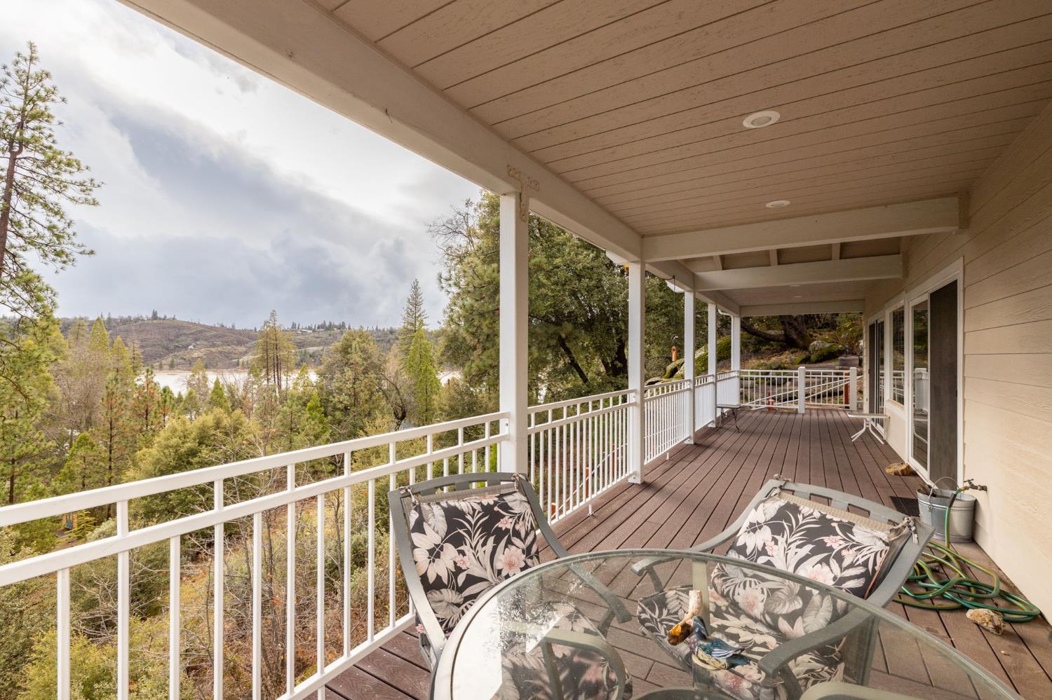 39818 Granite Ridge Lane, Bass Lake, CA 93604