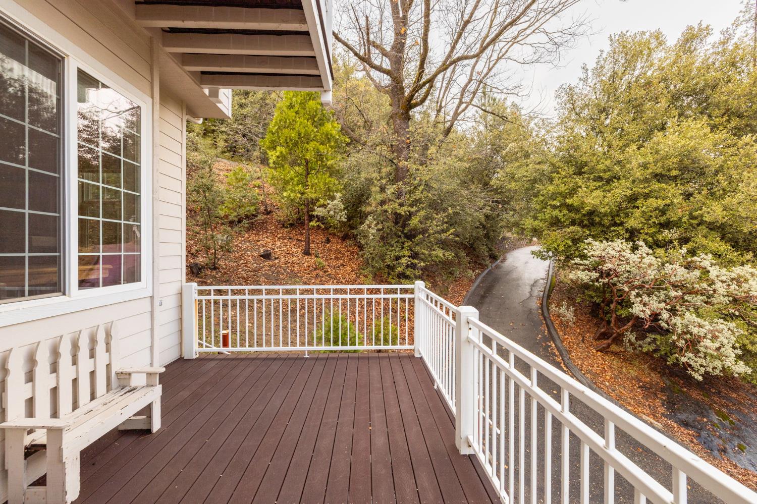 39818 Granite Ridge Lane, Bass Lake, CA 93604