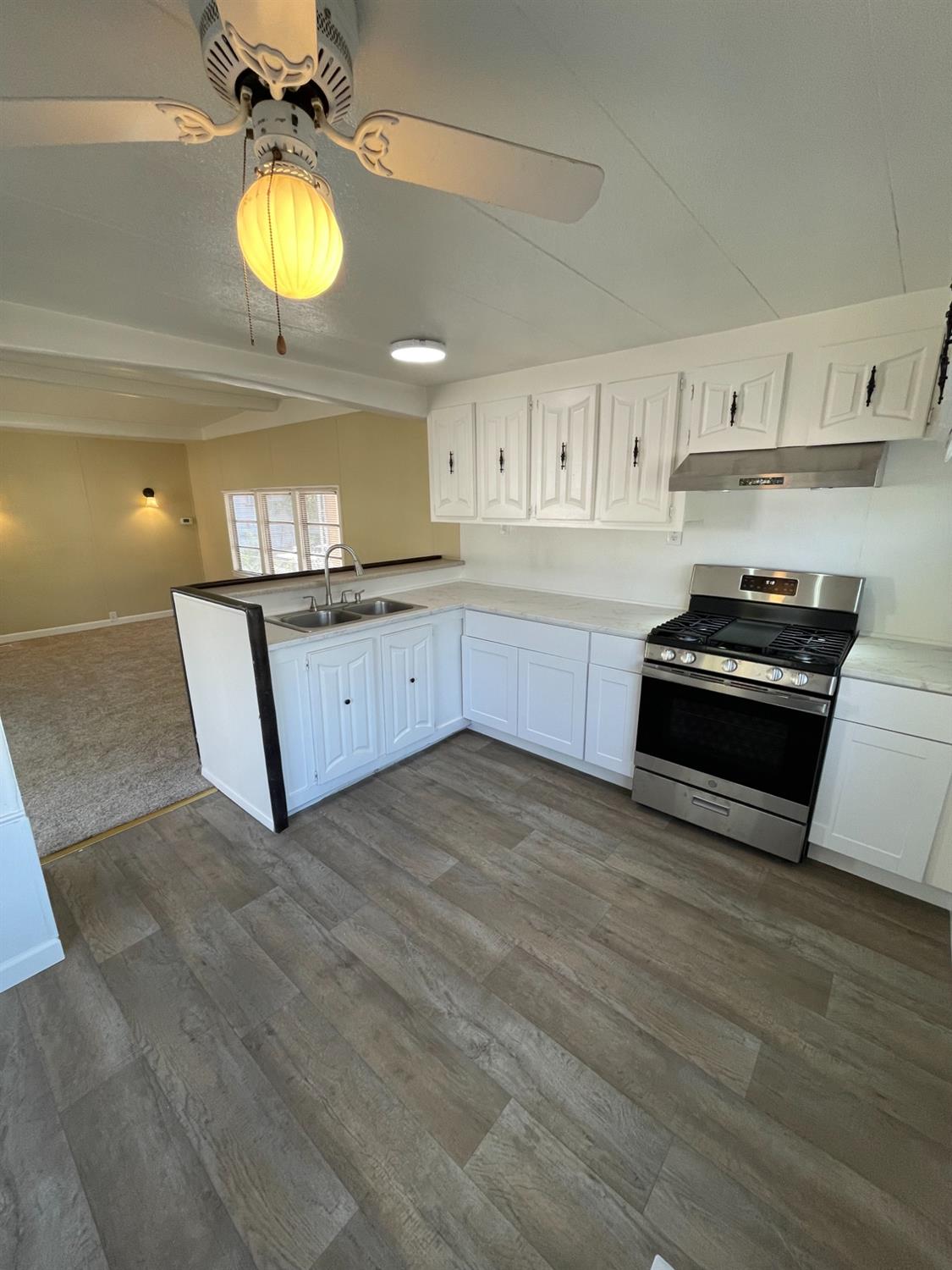 1272 villa Ave #69, Clovis, CA 93612