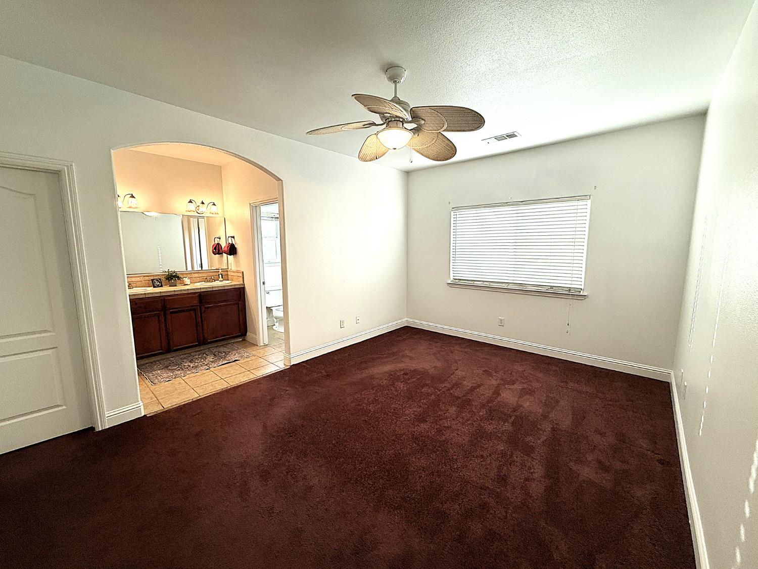 3817 Dockery Ave, Selma, CA 93662