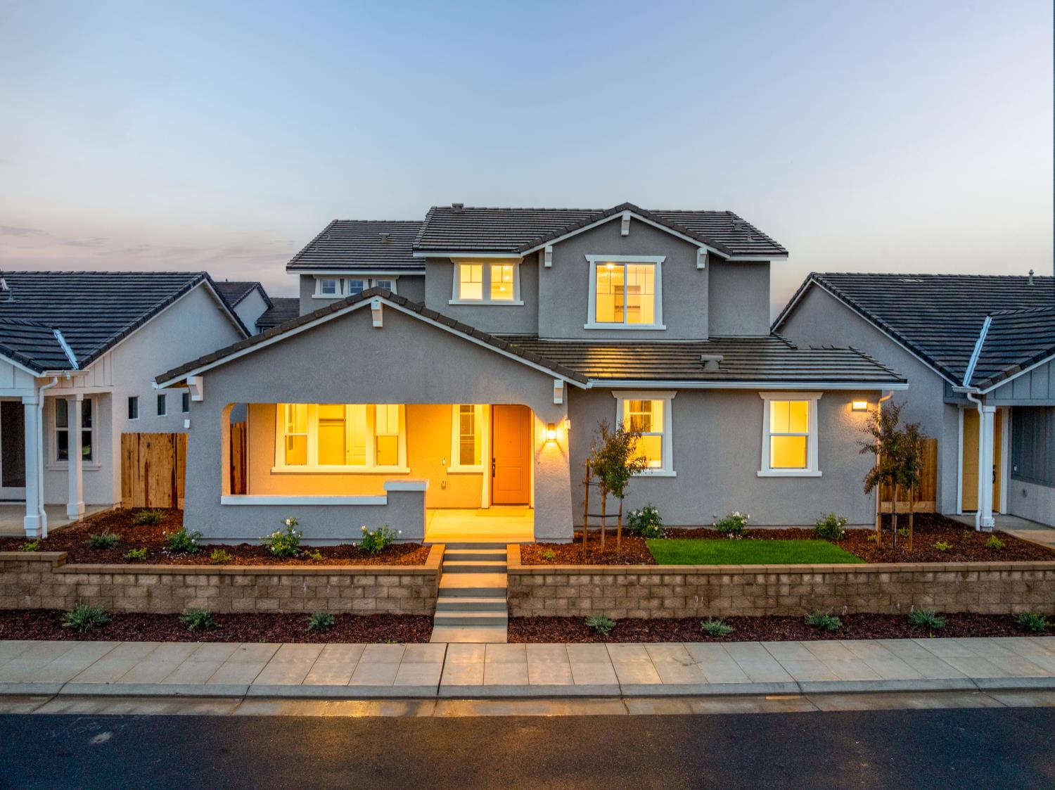 363 Peters Ln S, Madera, CA 93636