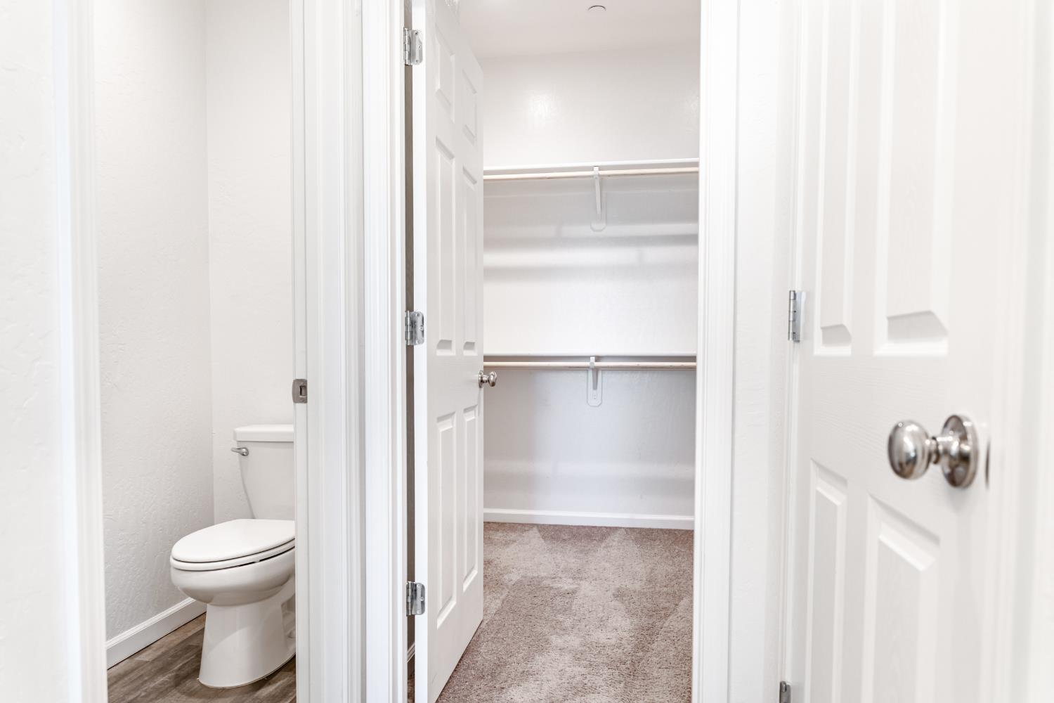 183 S Karen Ave, Kerman, CA 93630